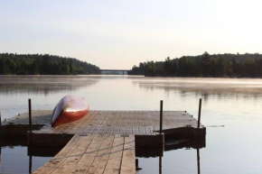 Lux waterfront all inclusive on Ottawa River